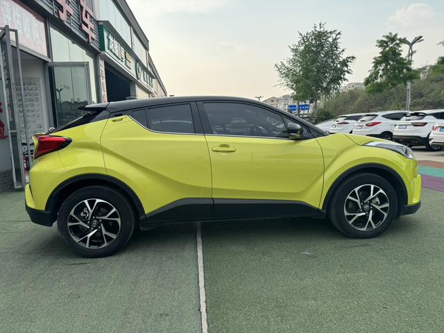 TOYOTA C-HR 2020