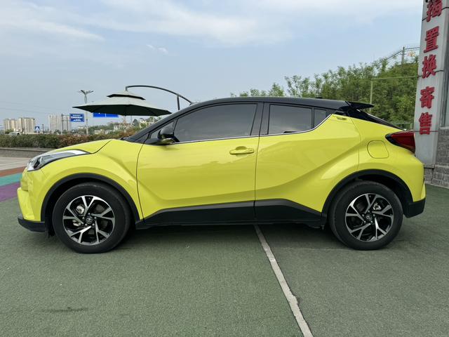 TOYOTA C-HR 2020